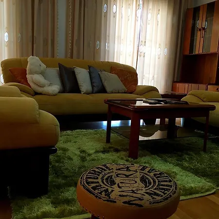 E7 Oriente Apartment *