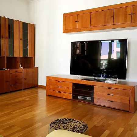E7 Oriente Apartment *
